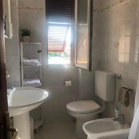 Con Posto Auto Privato Riva Ligure