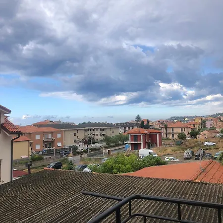 Con Posto Auto Privato 公寓 里瓦利古雷