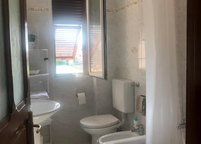 Con Posto Auto Privato * Riva Ligure