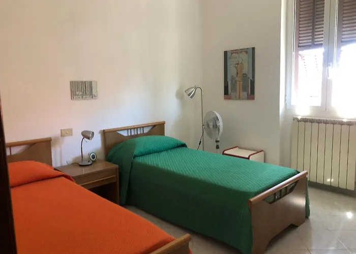 Con Posto Auto Privato Lägenhet *